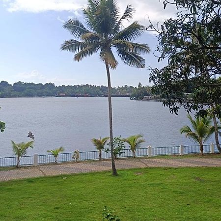 Ripples Backwater Resort, Kollam Eksteriør bilde